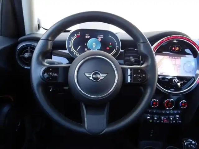 Mini Mini 5 portes cooper 136ch edition premium plus bva7 — photo 8