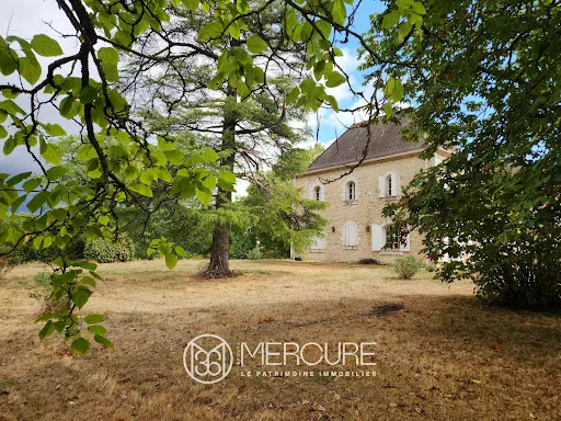 Château 22 pièces 750 m²