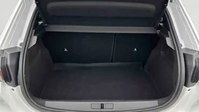 Peugeot 208 hybrid 100 e-dcs6 — photo 5