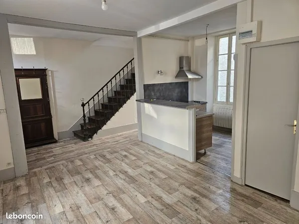 Maison Location Issoudun 3p 65m² 520€