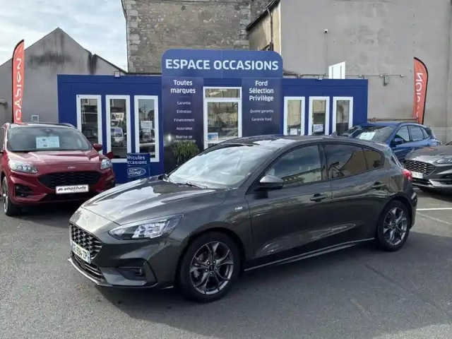 Ford Focus 1.0 ecoboost 125ch st-line — photo 1