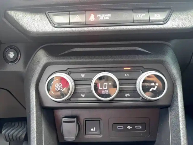 Dacia Sandero eco-g 120 auto — photo 40