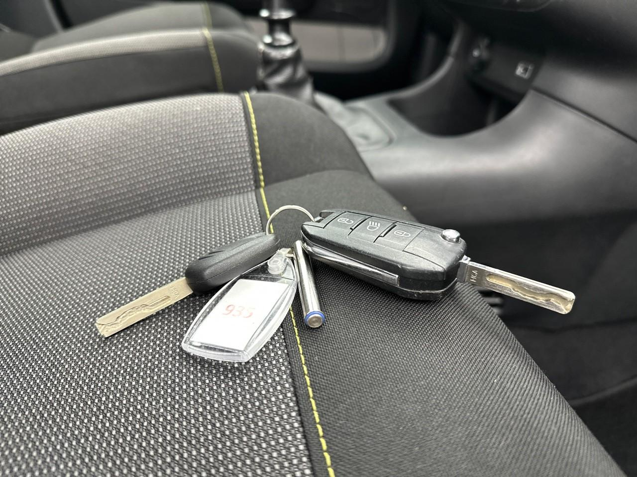 Citroën C3 bluehdi 100 bvm6 you — photo 31
