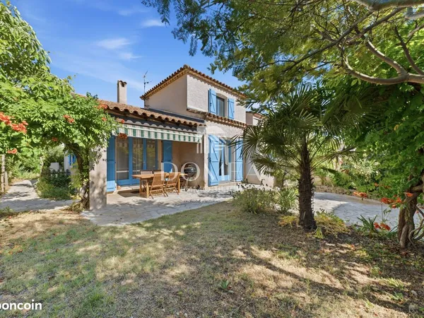 Villa 6 pièces 151 m²