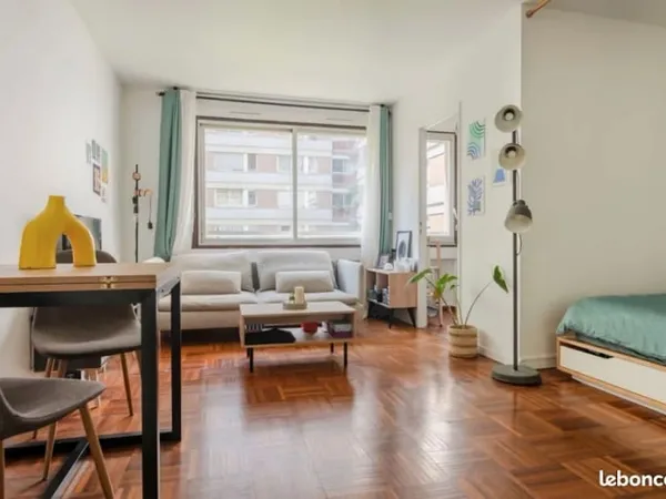 Studio 1 pièce 29 m²