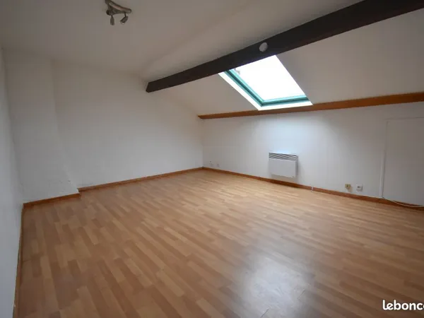 Studio 1 pièce 33 m²