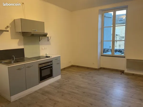 A louer T2 Duplex Centre Ville au calme
