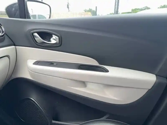 Renault Captur tce 150 fap edc — photo 31