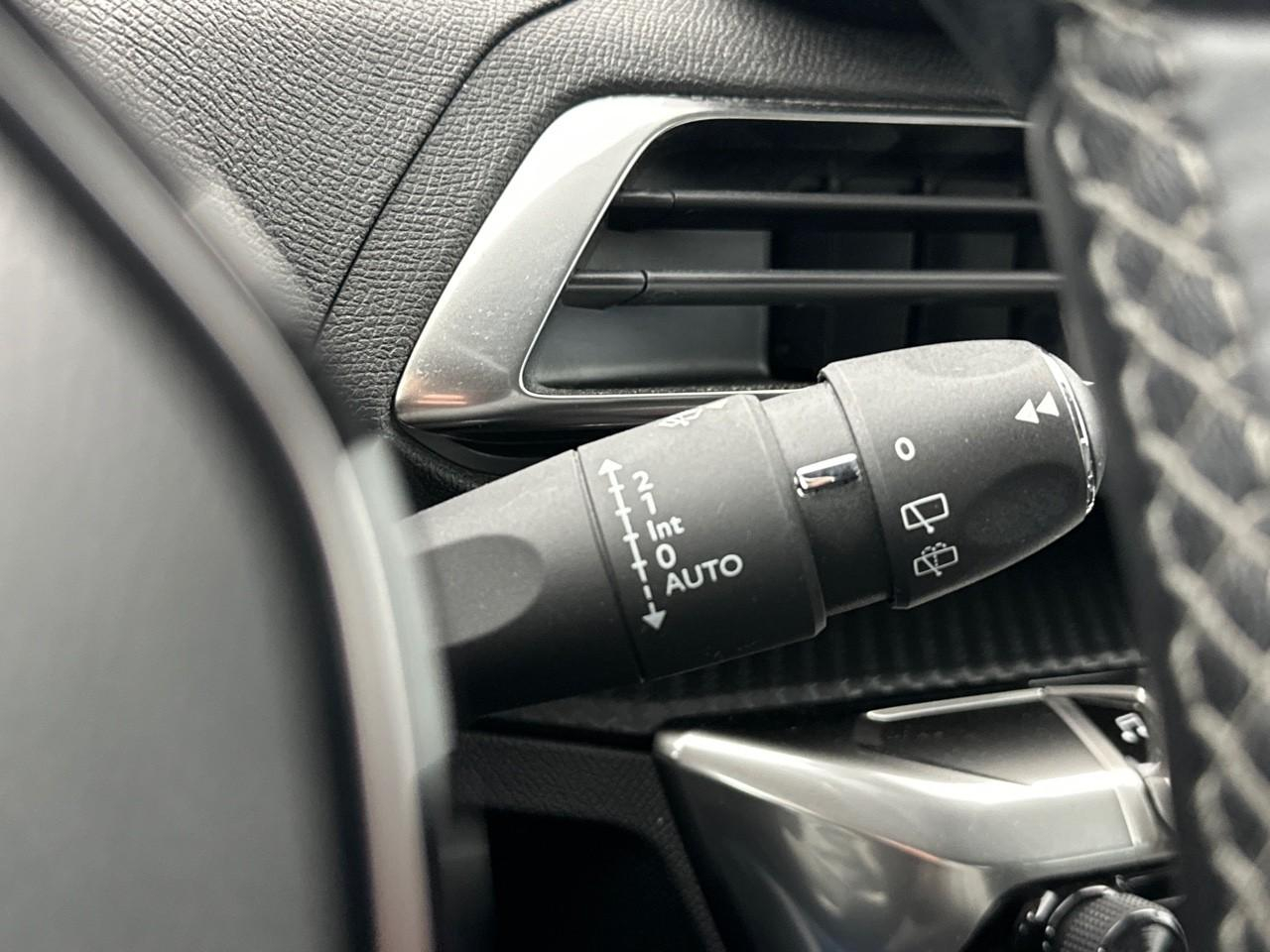 Peugeot 3008 puretech 130ch s&s bvm6 allure pack — photo 18