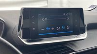Peugeot 208 Style PureTech 100 S S BVM6 — photo 13