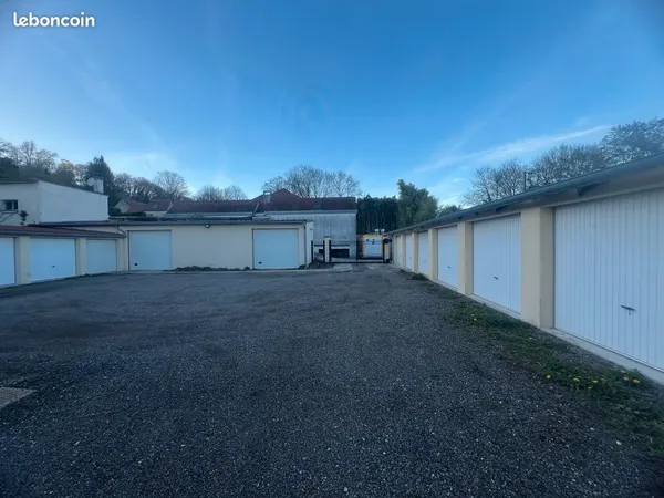 Box / dépôt
