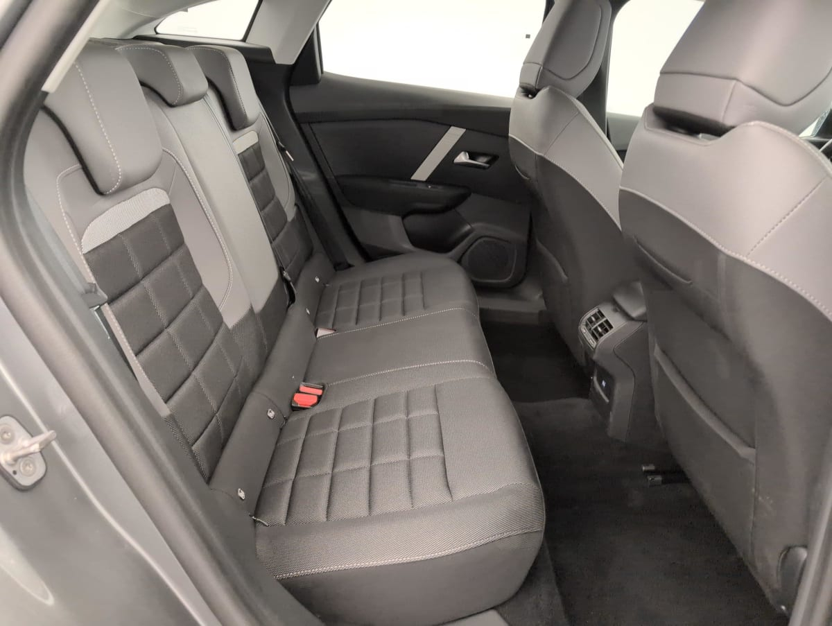 Citroën C4 — photo 10