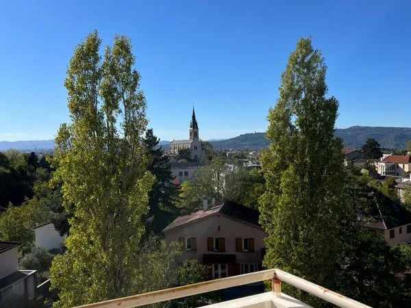 À LOUER - T4 de 70m² rénové à neuf - Rillieux-la-Pape Village