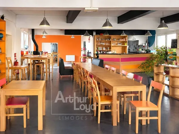 Local commercial 185 m²
