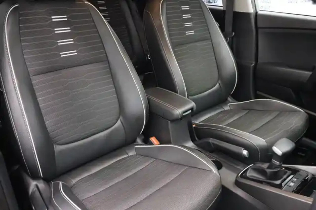 Kia Stonic 1.0 t-gdi 120 ch mhev dct7 — photo 34