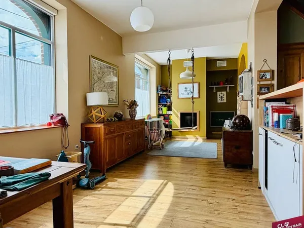 Maison 8 pièces 180 m²