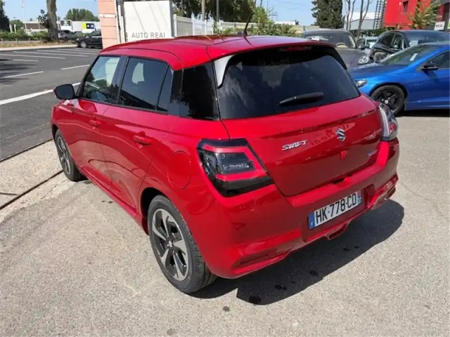 Suzuki Swift 1.2 dualjet hybrid auto — photo 3