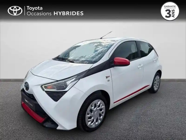 Toyota Aygo 1.0 vvt-i 69ch x-play 5p — photo 1