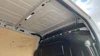 Renault Master F3500 L2H2 2.3 Blue dCi 135ch Confort Euro6 — photo 26