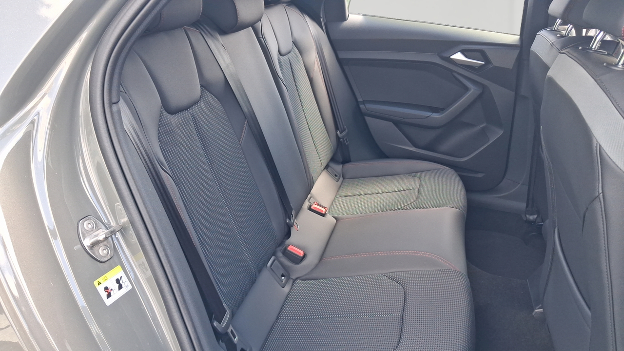 Audi A1 Sportback 30 TFSI 116 ch S tronic 7 — photo 25