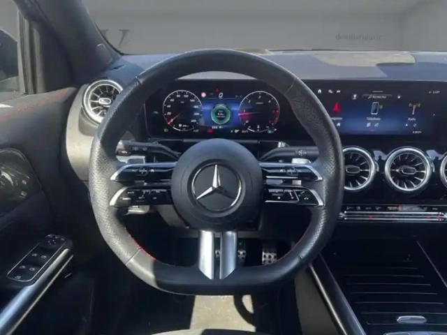 Mercedes Gla 200 d amg line — photo 12