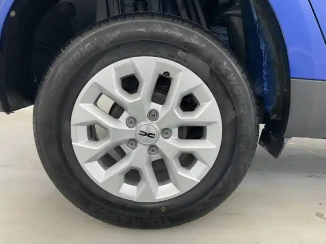 Dacia Duster eco-g 100 4x2 — photo 32