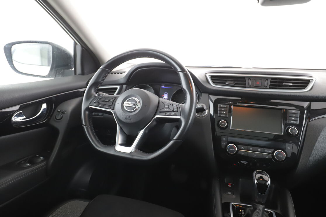 Nissan Qashqai 1.5 dCi N-Connecta DCT7 — photo 12