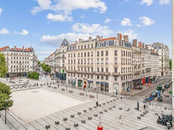 Bureaux 235 m²