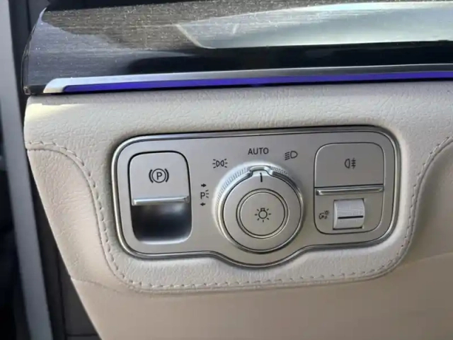 Mercedes Gls 400 d 4matic executive — photo 18