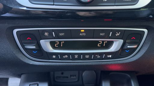 Renault Scenic 1.6 dCi 130 Energy - Bose – 2016 – 95457 km – Diesel – Boîte Manuelle — photo 3
