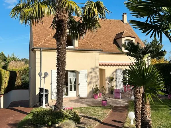 Maison familiale 158m2 - calme proche centre ville