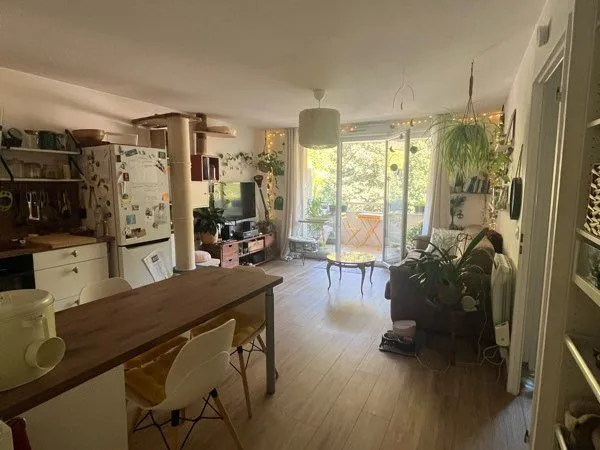 Appartement à vendre - T2 de 43 m² avec grand balcon sans vis-à-vis