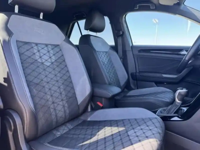 Volkswagen T-Roc 1.5 tsi evo 150ch r-line dsg7 — photo 12