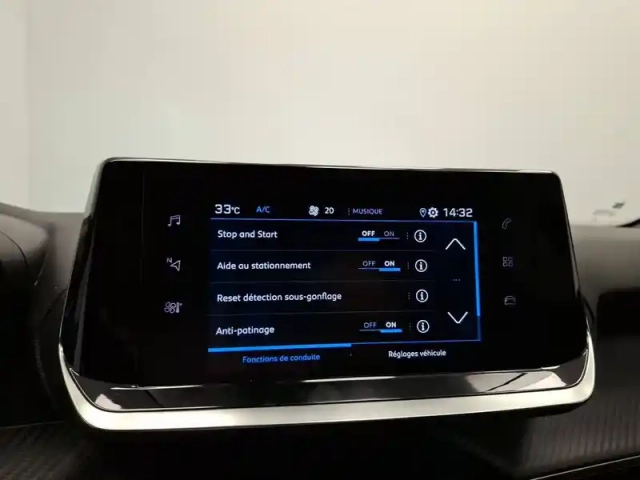 Peugeot 2008 puretech 100 s&amp;s bvm6 — photo 22