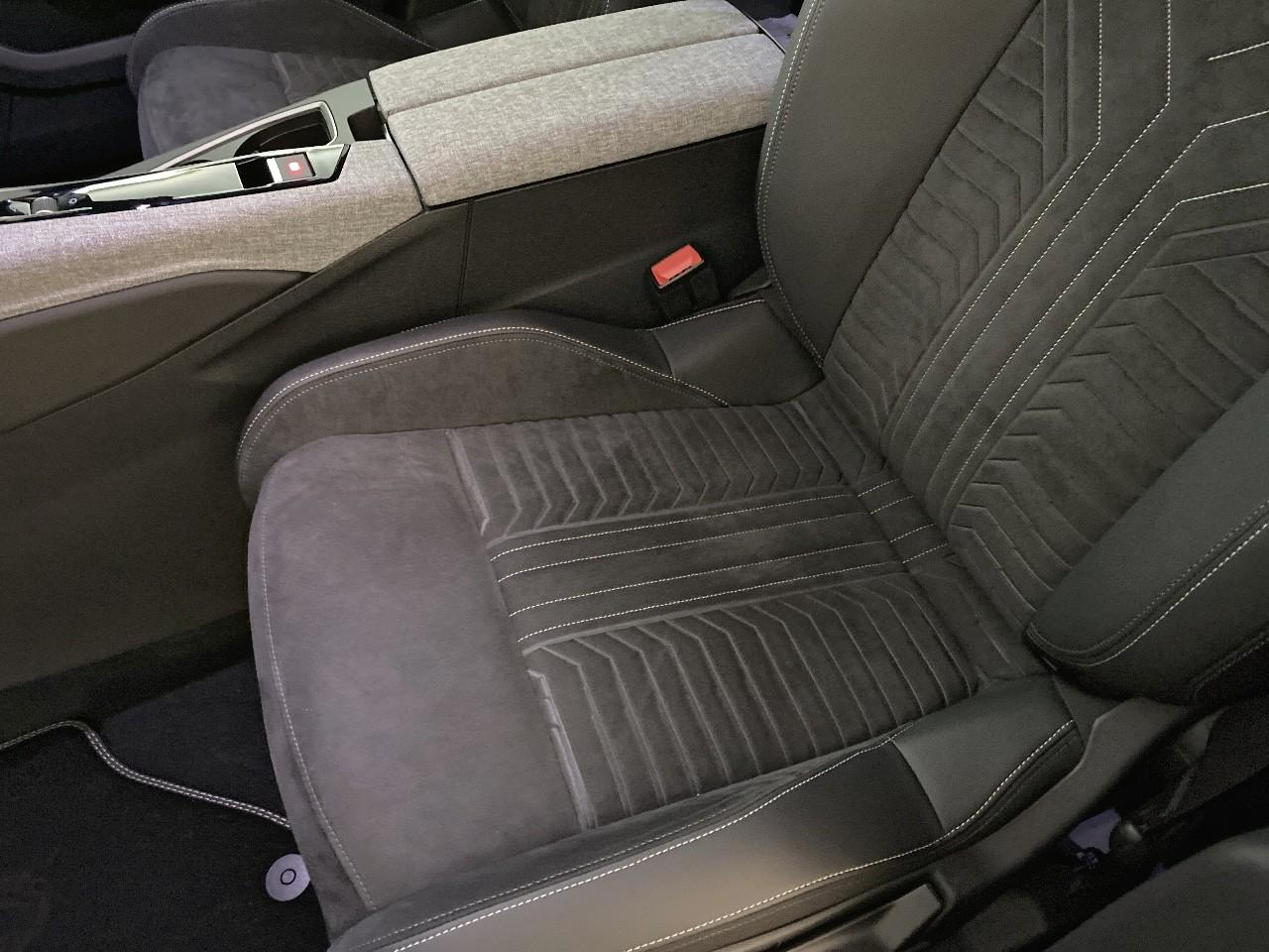 Peugeot 3008 hybrid 145 e-dcs6 gt — photo 9