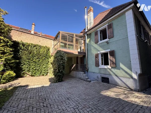 Maison 7 pièces 170 m²