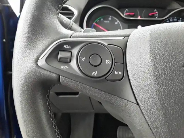 Opel Grandland X hybrid 225 ch bva8 — photo 19