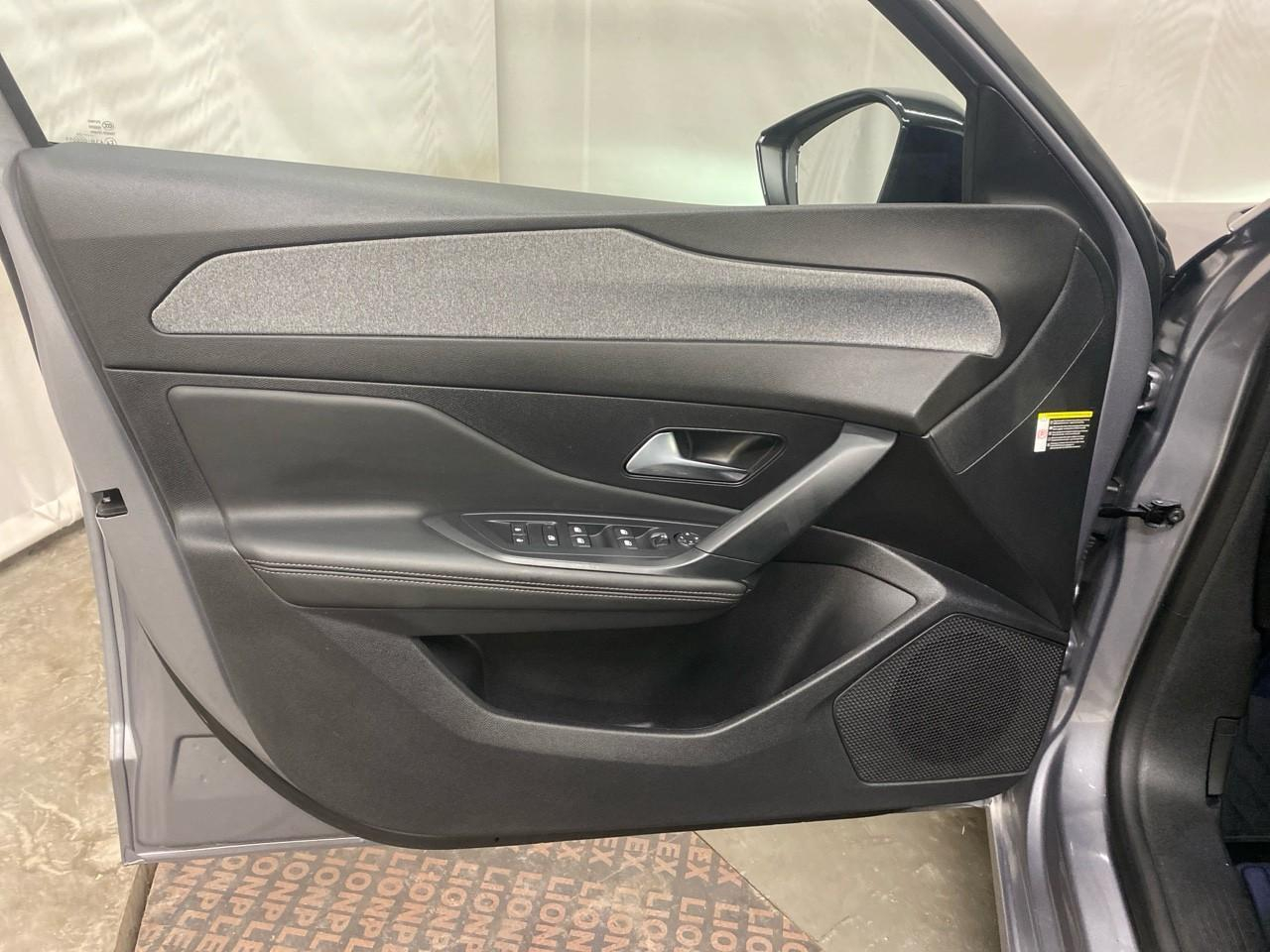 Peugeot 308 sw puretech 130ch s&s bvm6 allure — photo 26