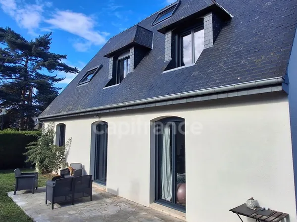 Maison à vendre 5 chambres , combles aménagés, sous-sol total PACE (35)