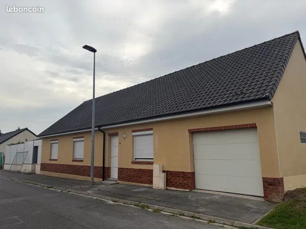 Maison plain pied 3 chambres jardin et garage Lens