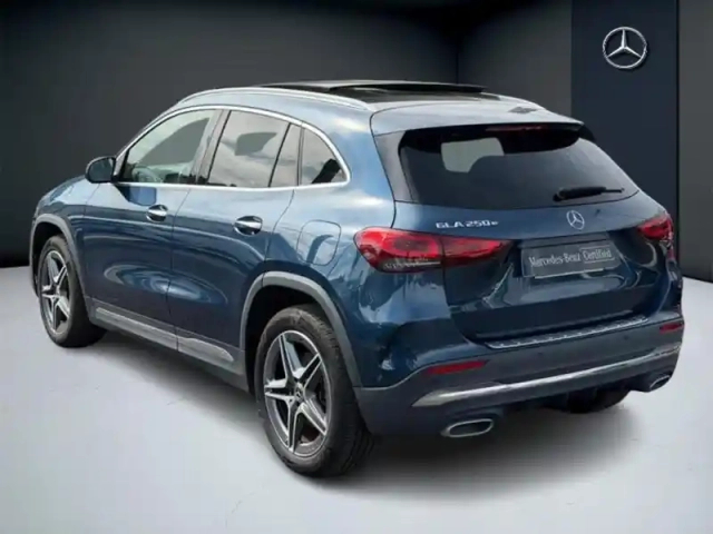 Mercedes Gla 250 e amg line — photo 23