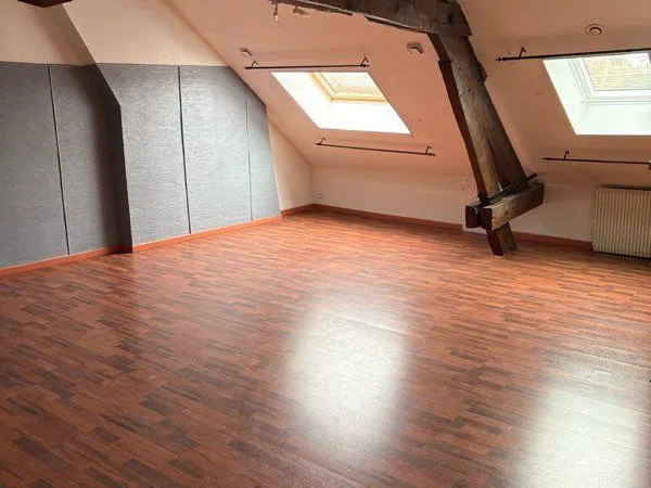 Agréable appartement, centre-ville, Auxerre, trois pièces