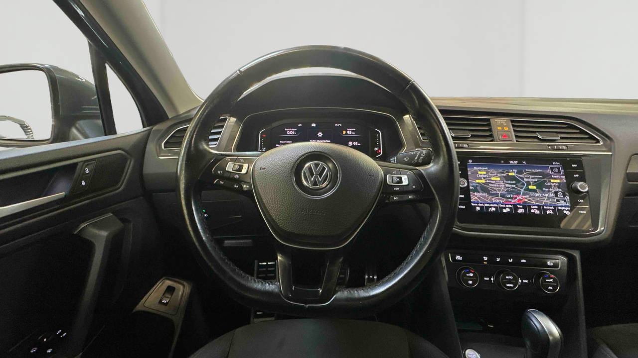 Volkswagen Tiguan Allspace 1.5 TSI 150 EVO DSG7 — photo 12