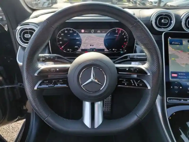 Mercedes Glc 300 de 4matic amg line - p — photo 17