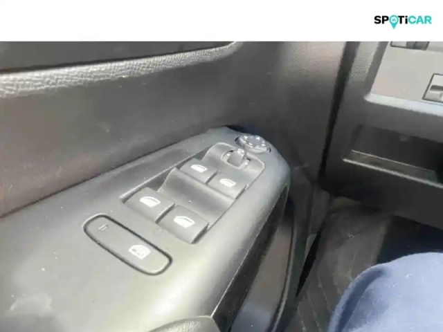Citroën C5 Aircross hybrid rechargeable 225ch feel pack ë-eat8 — photo 13