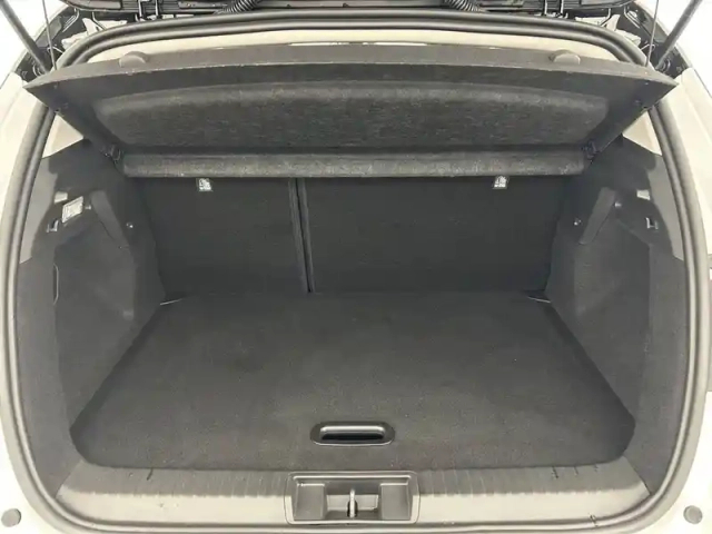 Renault Captur mild hybrid 140 — photo 48