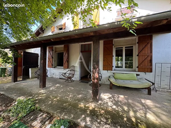 Maison 5 pièces 151 m²