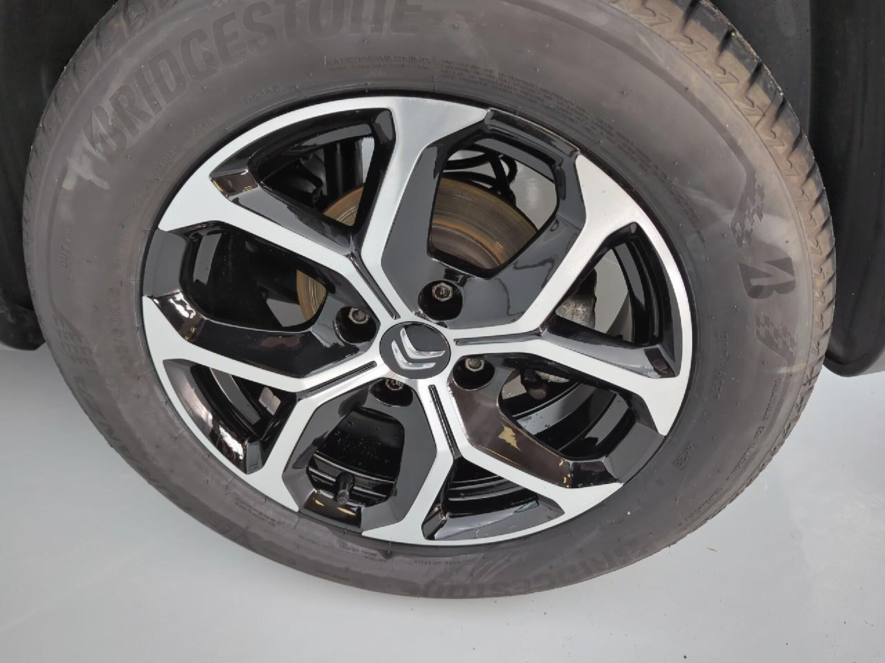 Citroën C3 Aircross puretech 130 s&s eat6 plus — photo 23