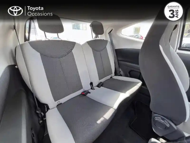 Toyota Aygo 1.0 vvt-i 72ch x-play 3p — photo 7