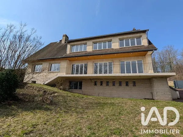 Maison 10 pièces 352 m²